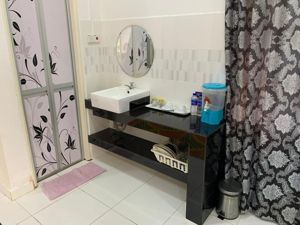 Wan Danisha Villa Inn Kota Bharu Eksteriør bilde